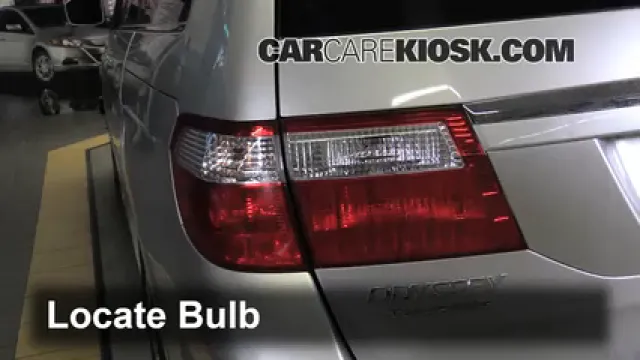2006 Honda Odyssey Touring 3.5L V6 Luces Luz de reversa (reemplazar foco)